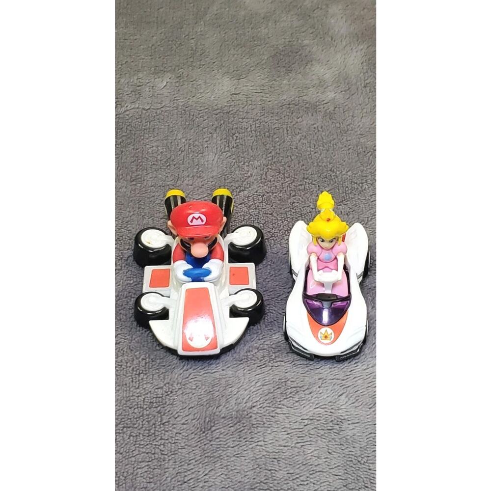 Hot Wheels Nintendo Kart Princess Peach P-Wing /Super Mario Kart McDonald's Toy3 - Picture 2 of 6